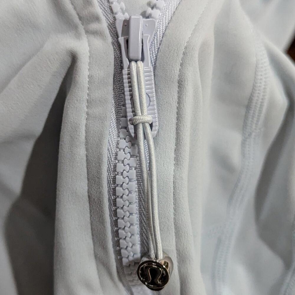 Lululemon Hooded Define Jacket Nulu Size 8 Starch Blue STRH Light Blue Zip NWT - Picture 6 of 7